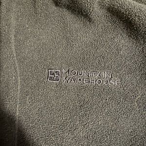 Warm mountain warehouse zipup sweater/jacket